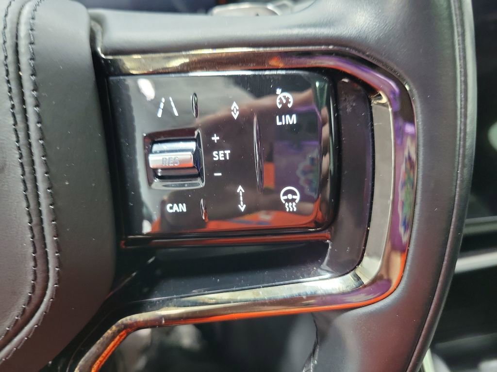 Used 2024 Land Rover Range Rover Velar Dynamic HSE image 39