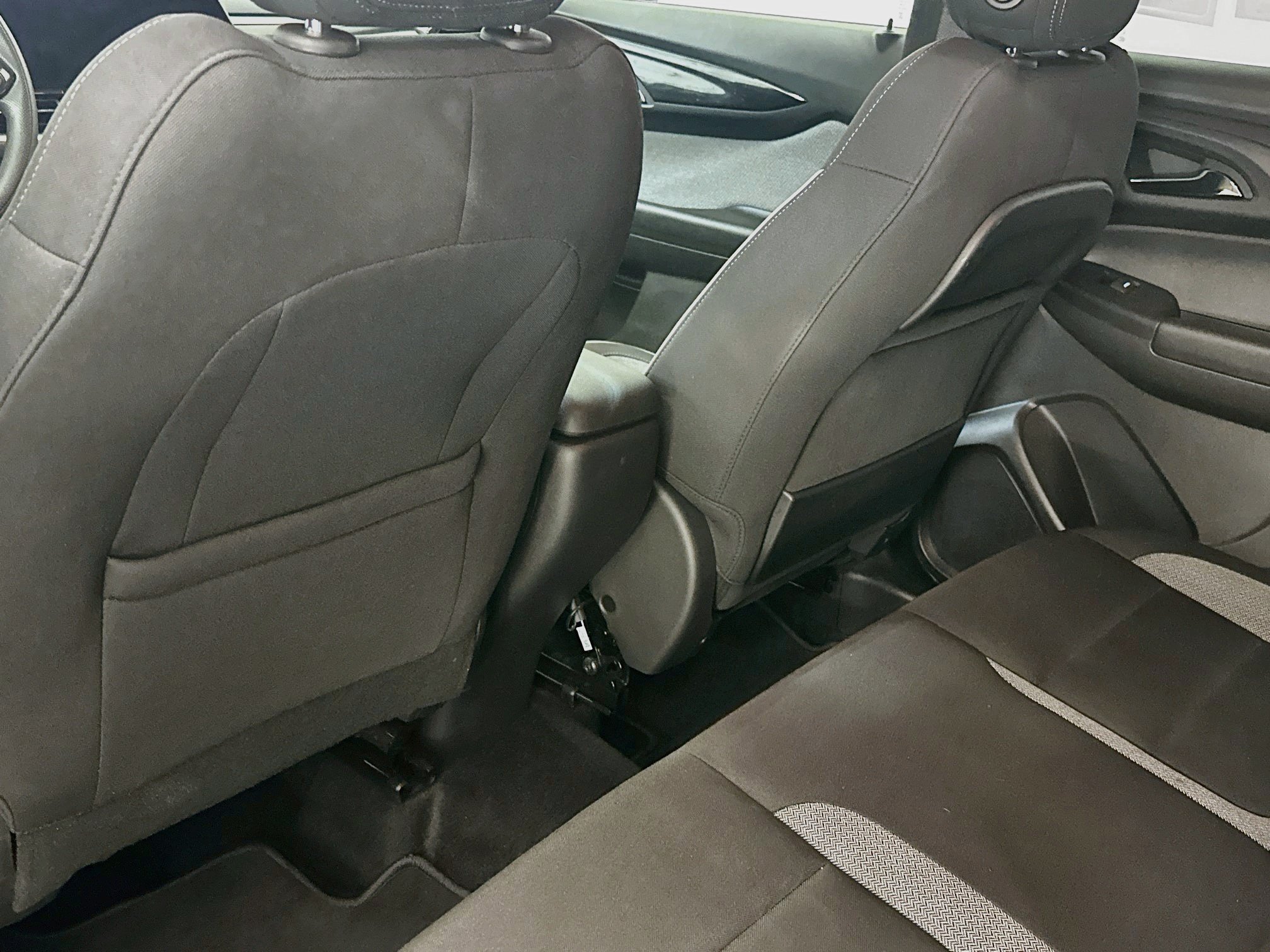 Used 2025 Chevrolet TrailBlazer LT w/ Driver Confidence Package AWD/4WD image 27