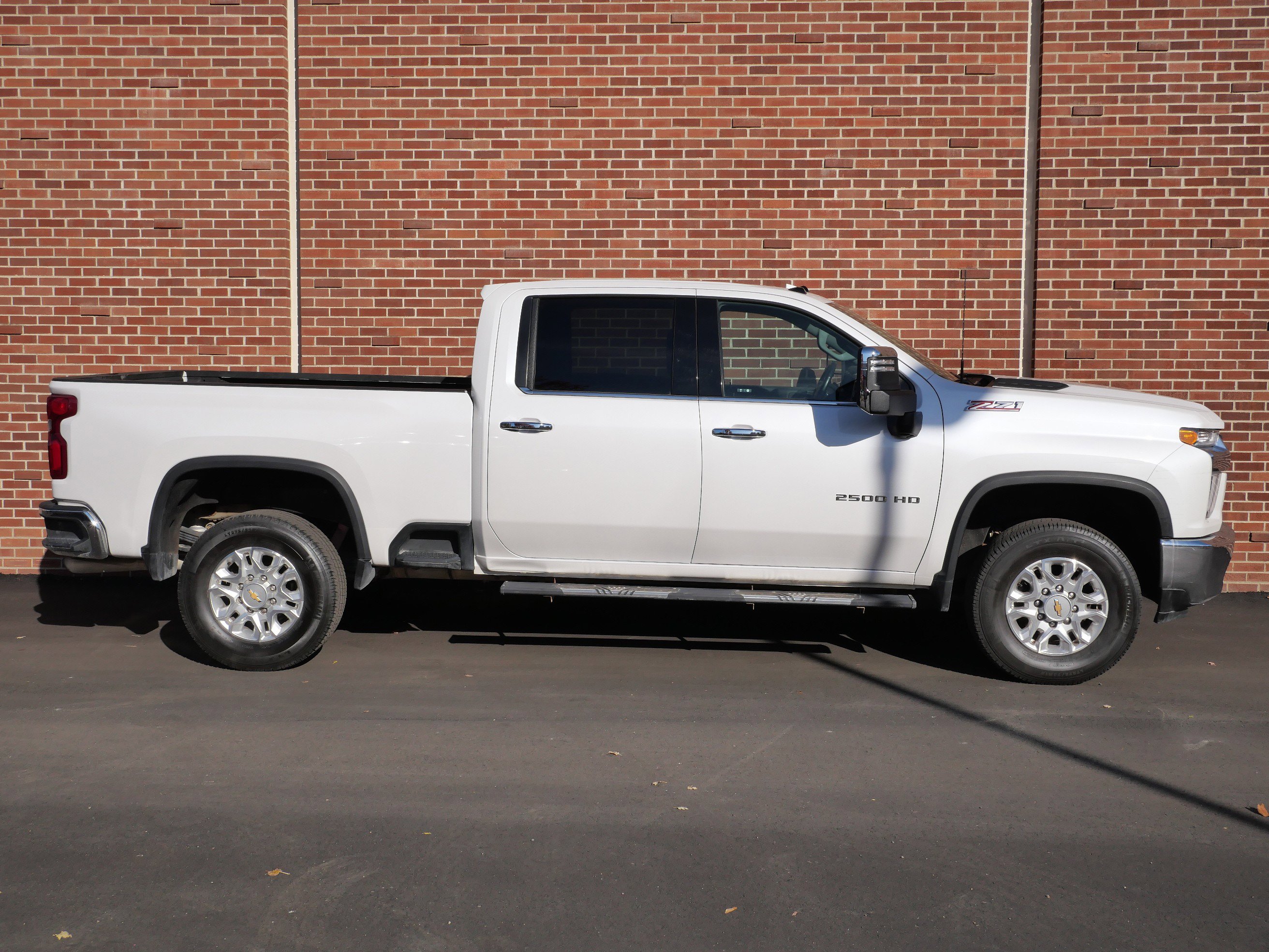 Used 2023 Chevrolet Silverado 2500 LTZ w/ LTZ Convenience Package image 26