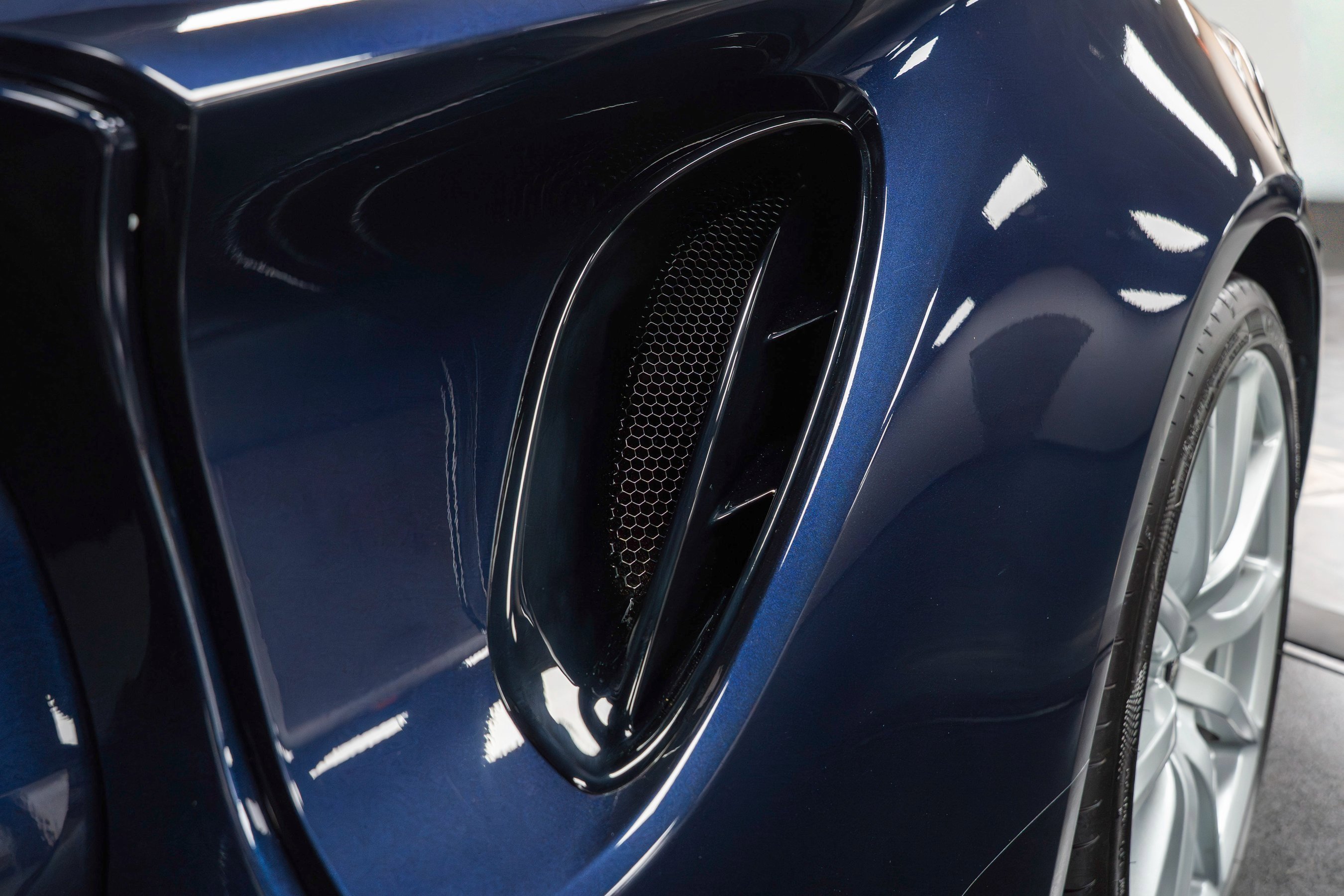 New 2025 Lotus Emira image 12