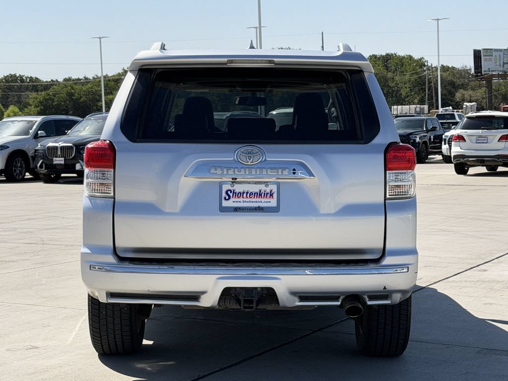 Used 2010 Toyota 4Runner Limited AWD/4WD image 5