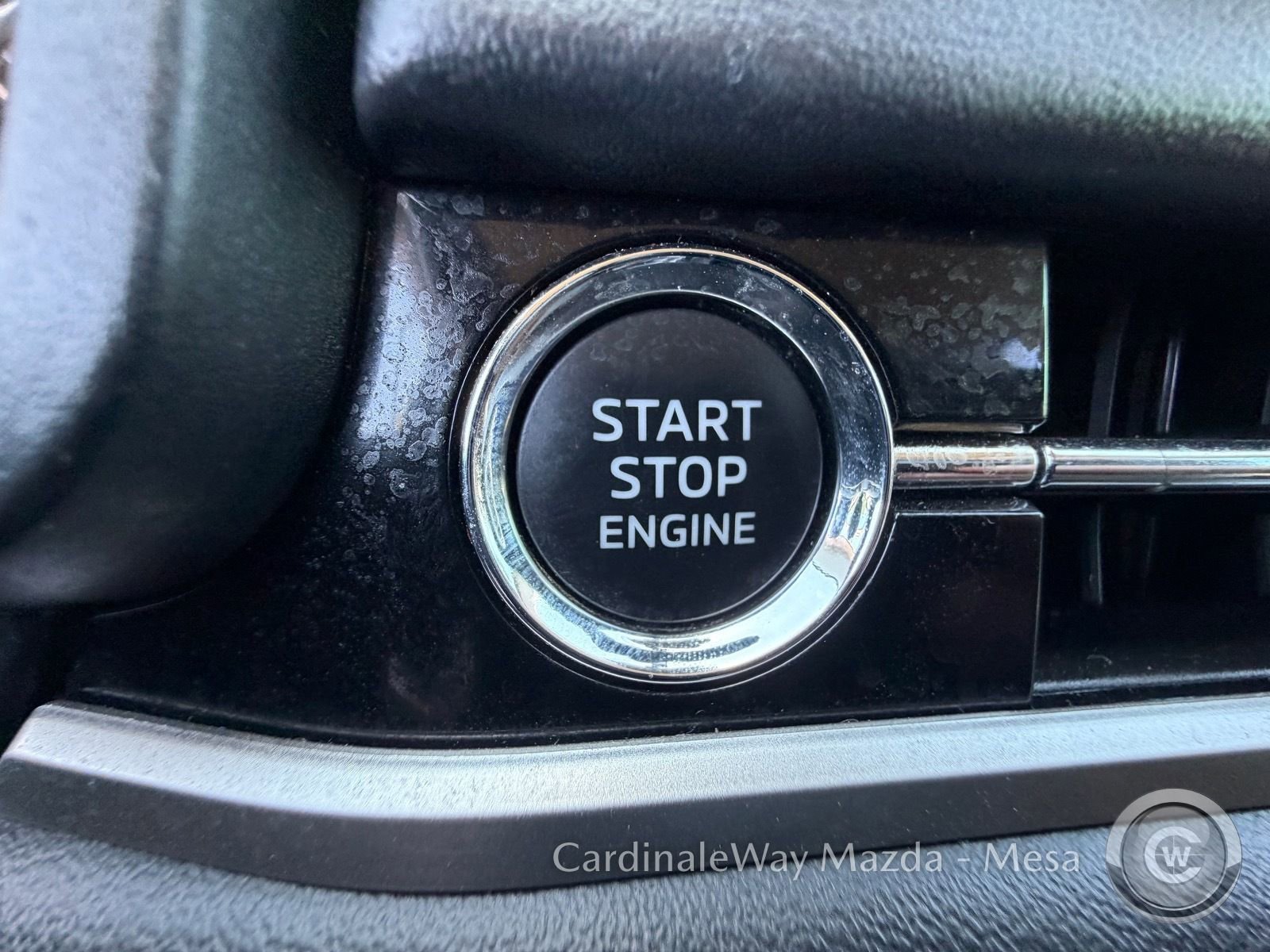 Used 2024 Mitsubishi Outlander SE image 29