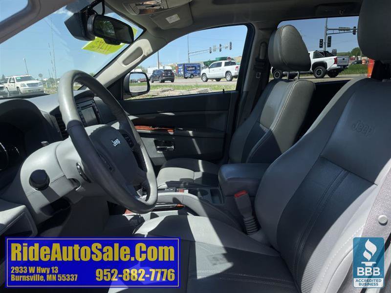 Used 2007 Jeep Grand Cherokee Limited AWD/4WD image 10