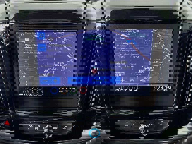 Used 2021 Chevrolet Traverse Premier w/ Redline Edition AWD/4WD image 13