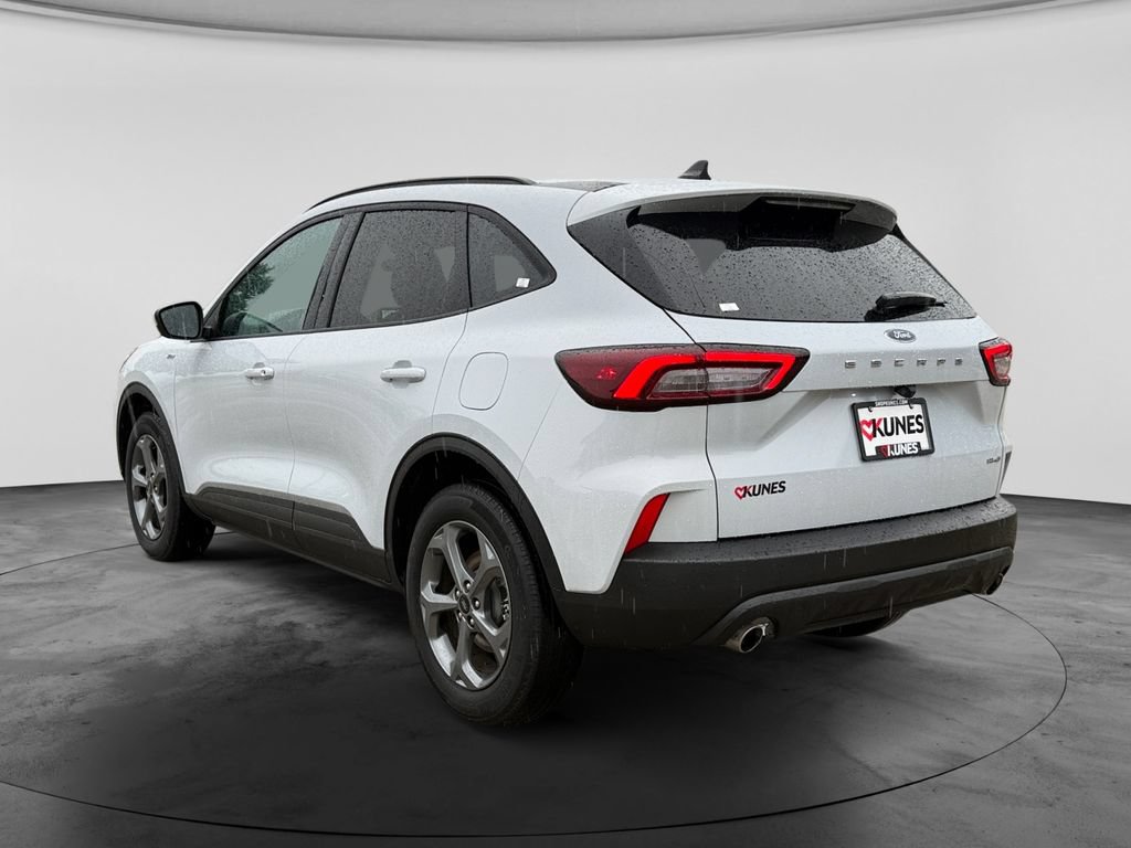 Used 2025 Ford Escape ST-Line Select AWD/4WD image 7