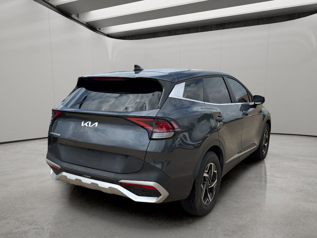 Used 2023 Kia Sportage LX FWD image 4