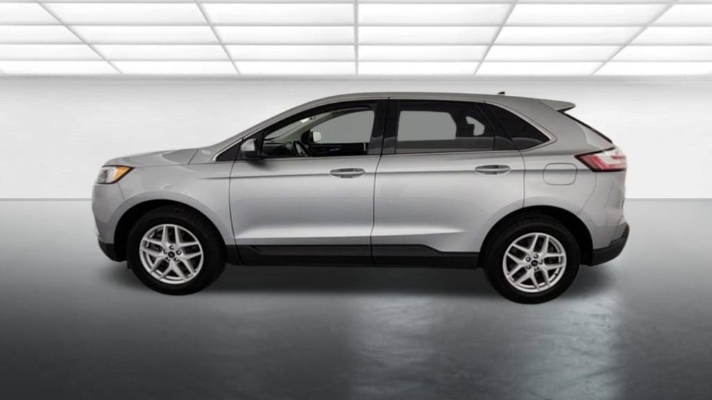 Used 2022 Ford Edge SEL w/ Convenience Package AWD/4WD image 4