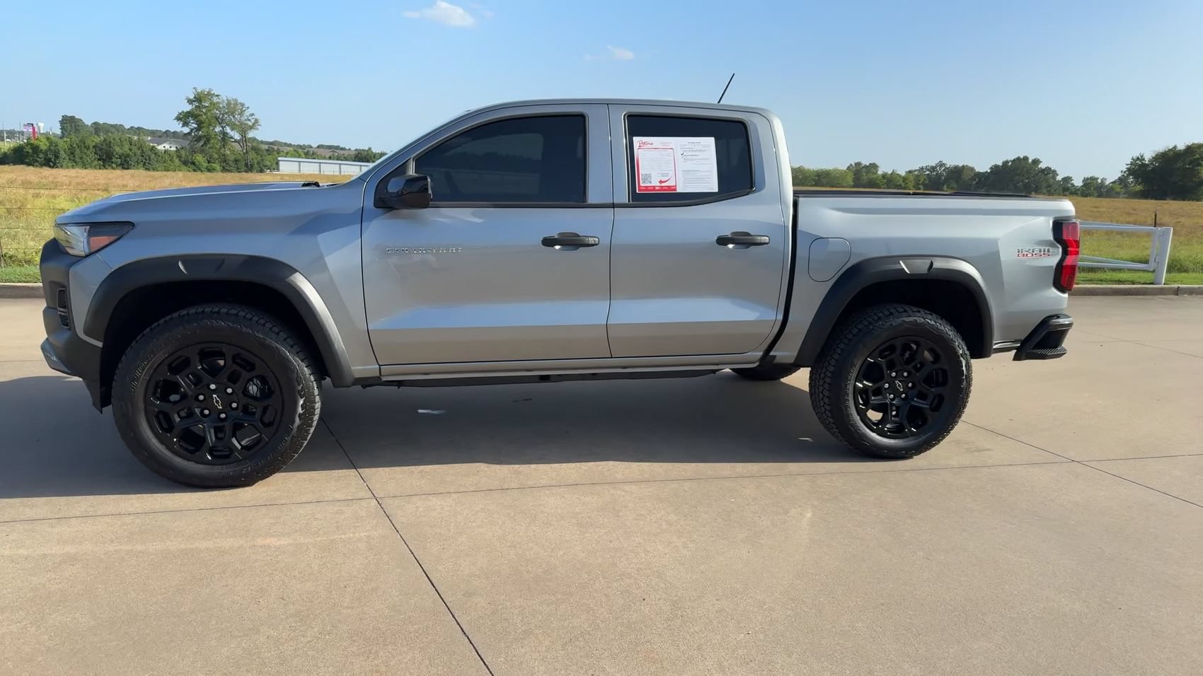 Used 2026 Chevrolet Colorado Trail Boss AWD/4WD image 5