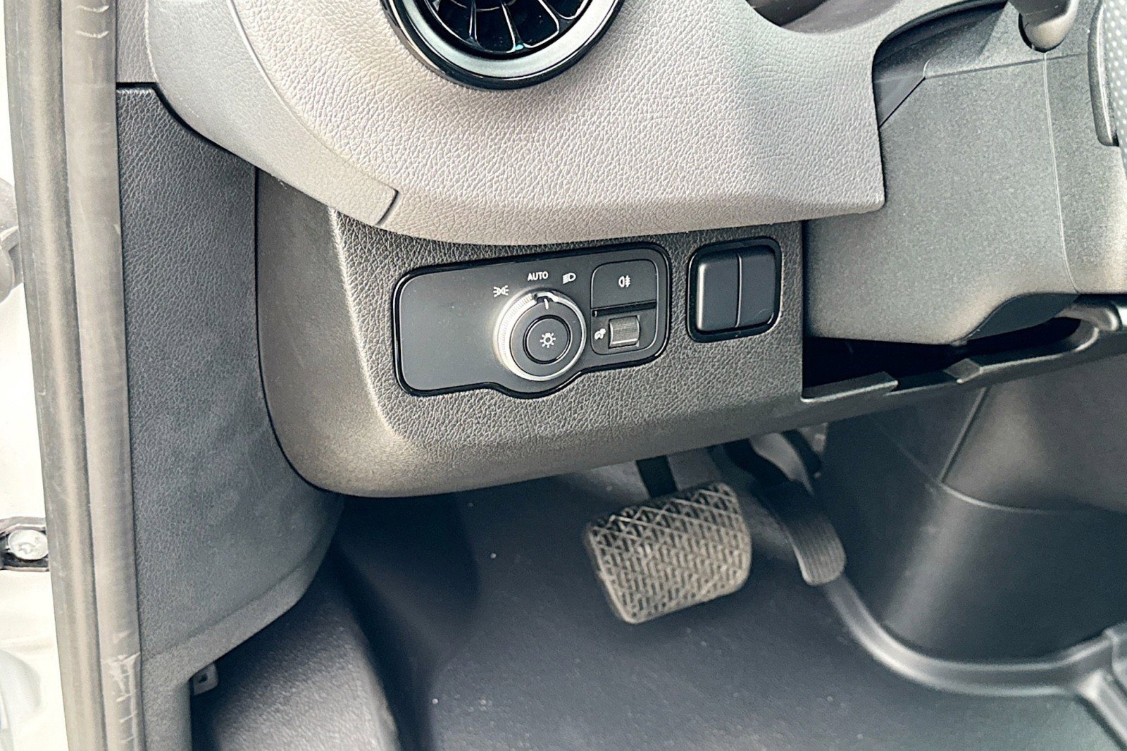 New 2025 Mercedes-Benz Sprinter 2500 image 10