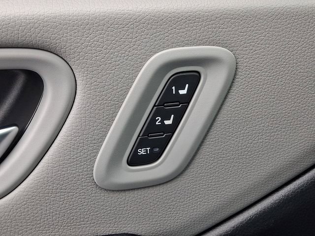 Certified 2025 Honda Pilot EX-L image 27