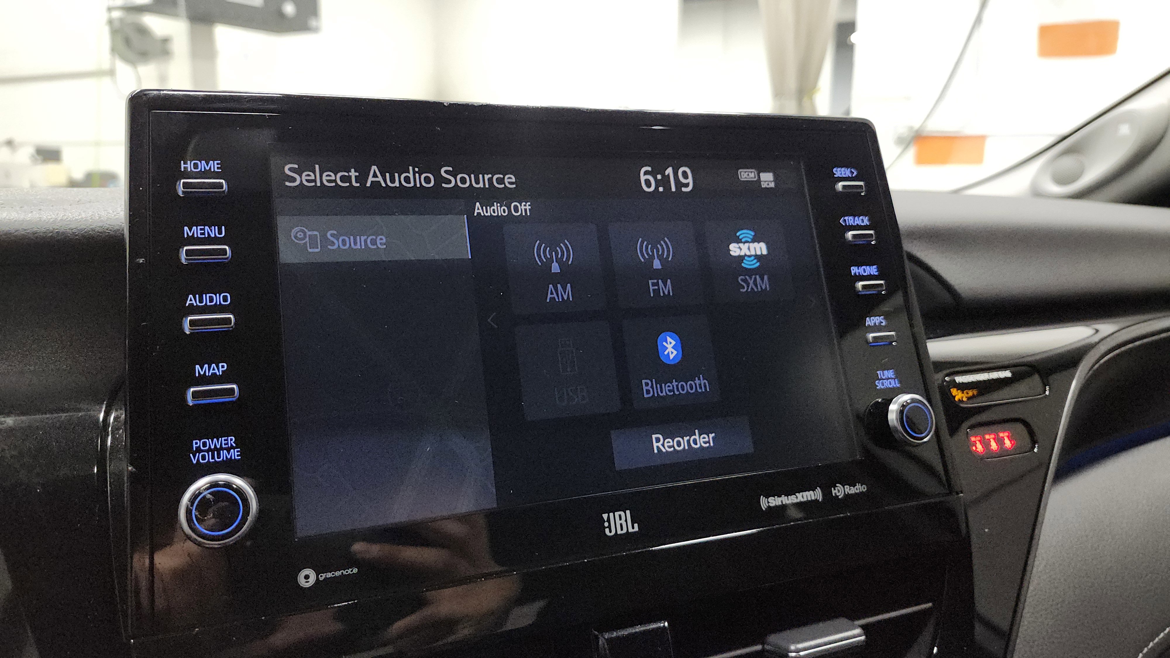 Used 2021 Toyota Camry XSE image 7