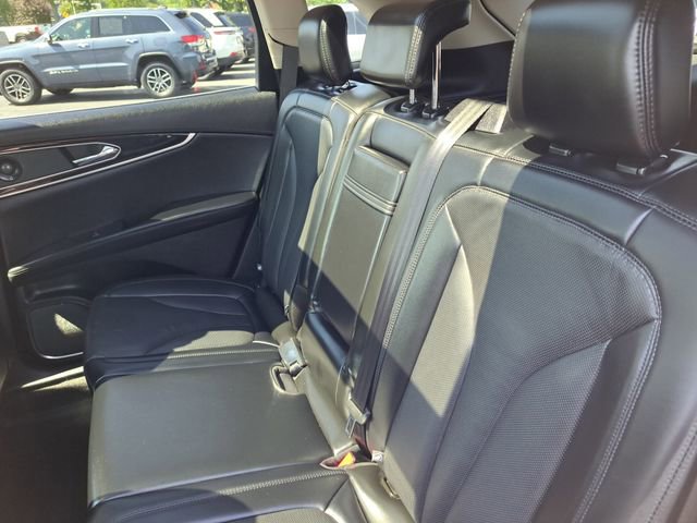 Certified 2022 Lincoln Nautilus Reserve w/ Equipment Group 201A image 23