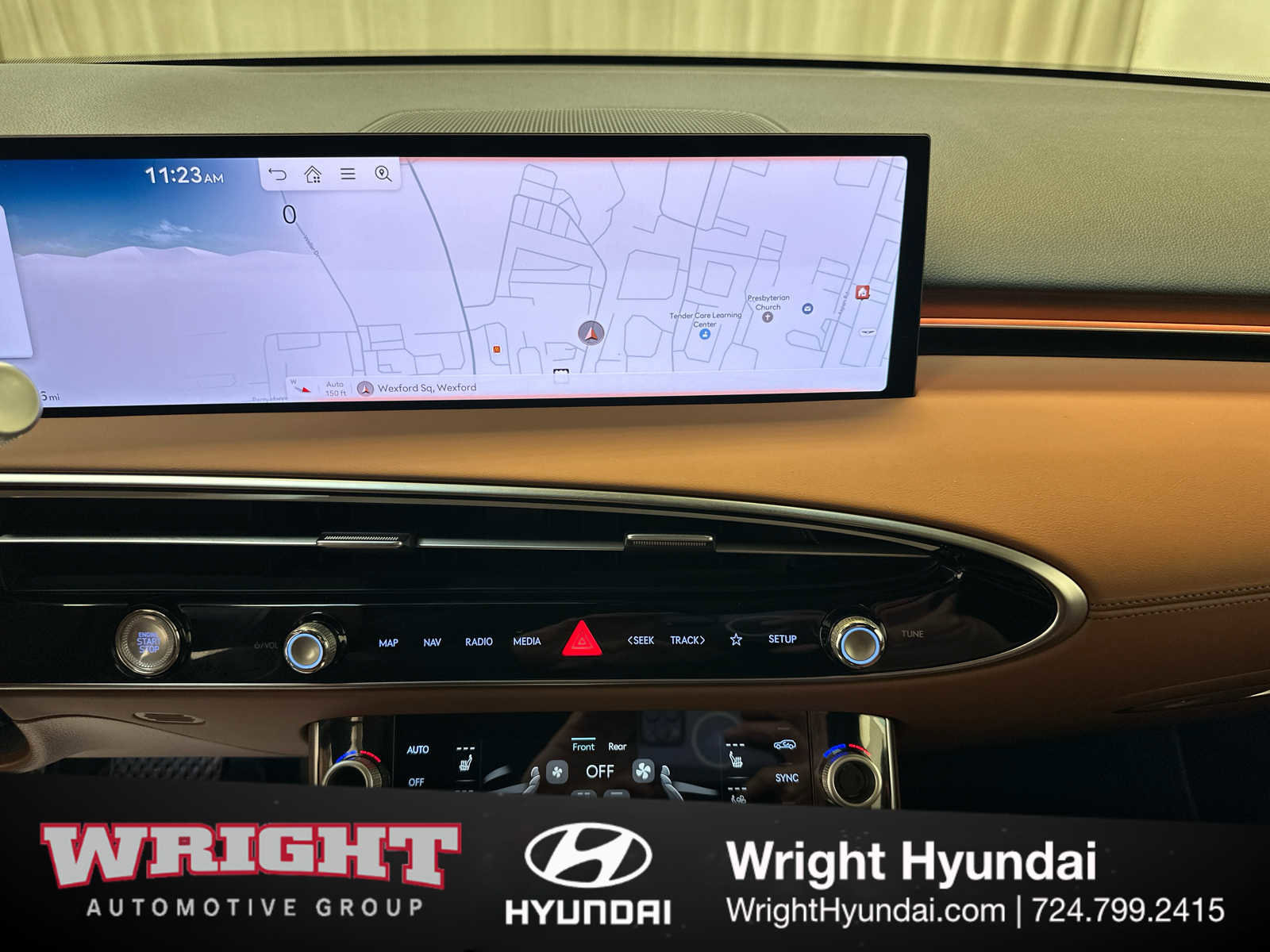 Certified 2026 Genesis GV70 2.5T Advanced image 25