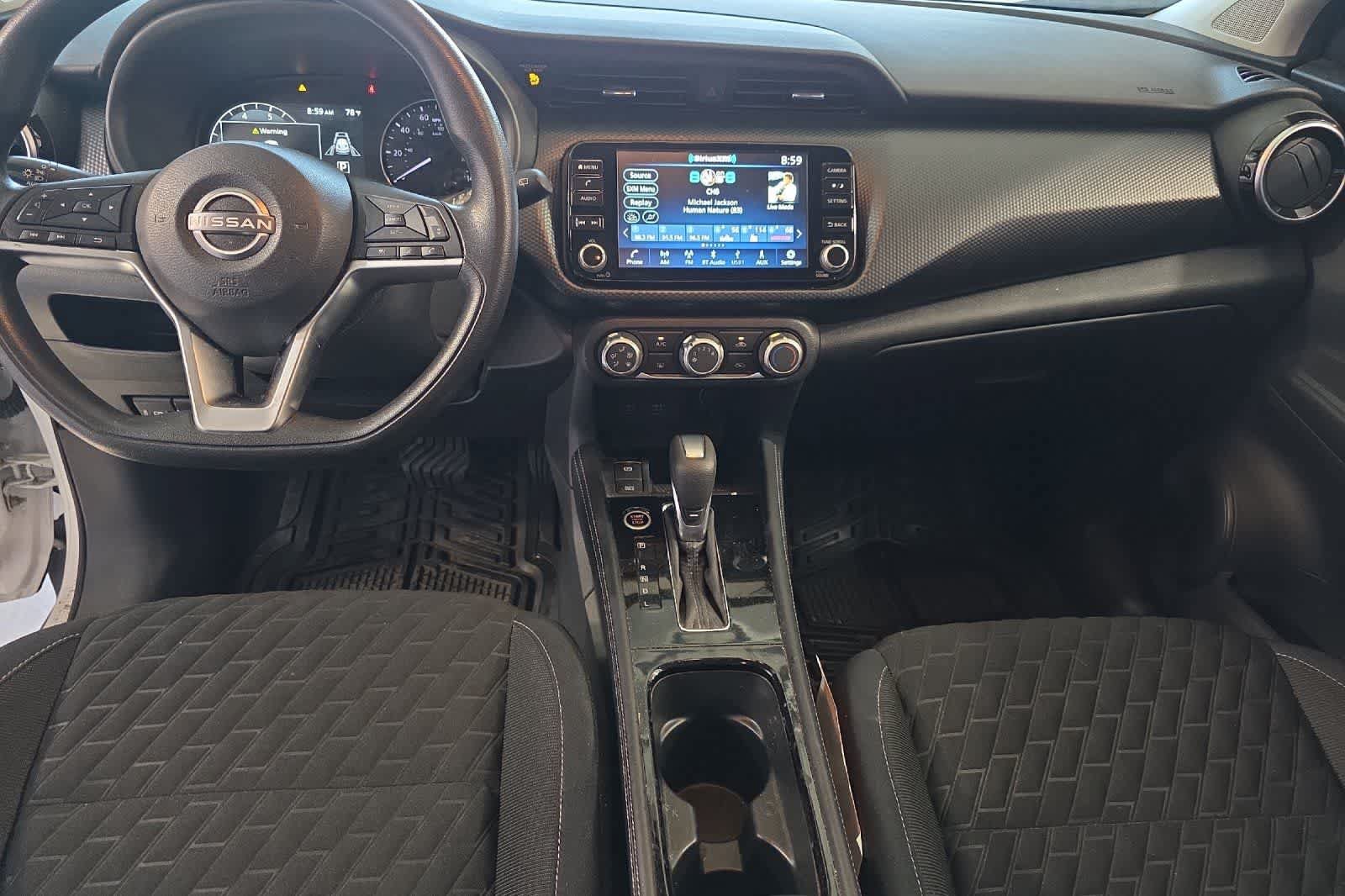 Used 2023 Nissan Kicks SV FWD image 4