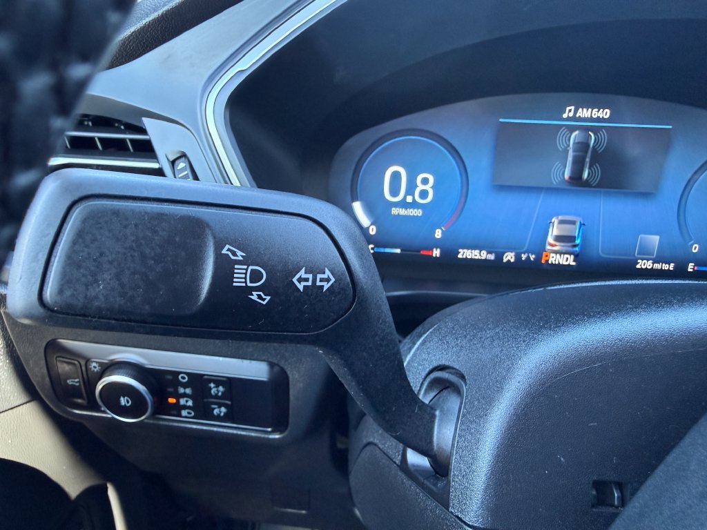 Used 2025 Ford Escape Platinum AWD/4WD image 25