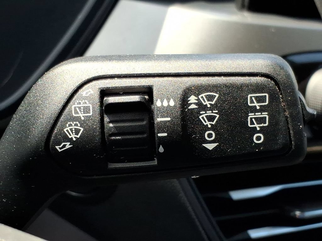 Certified 2023 Ford Escape Active AWD/4WD image 25