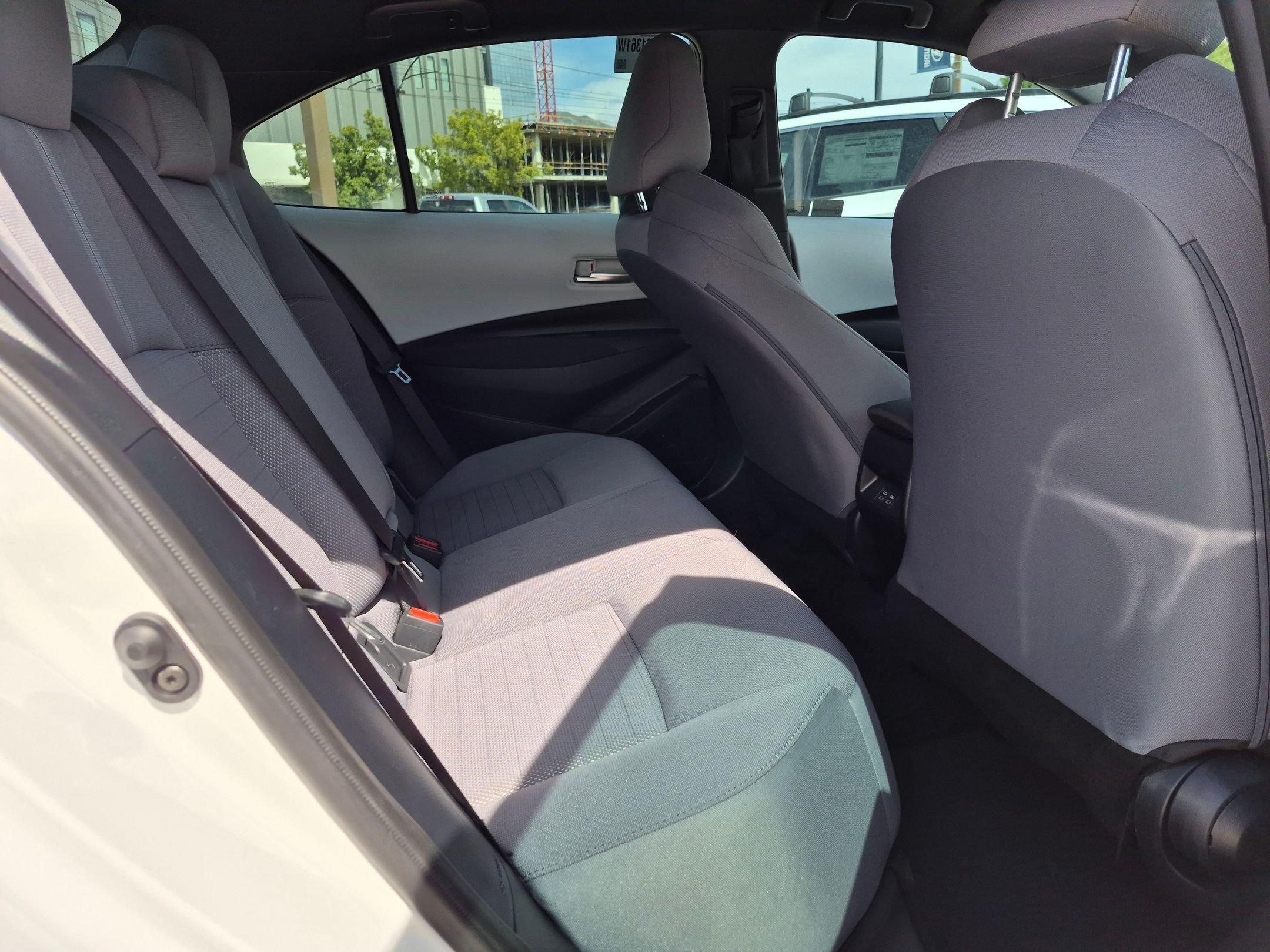 Used 2026 Toyota Corolla SE w/ Carpet Mat Package (TMS) FWD image 30