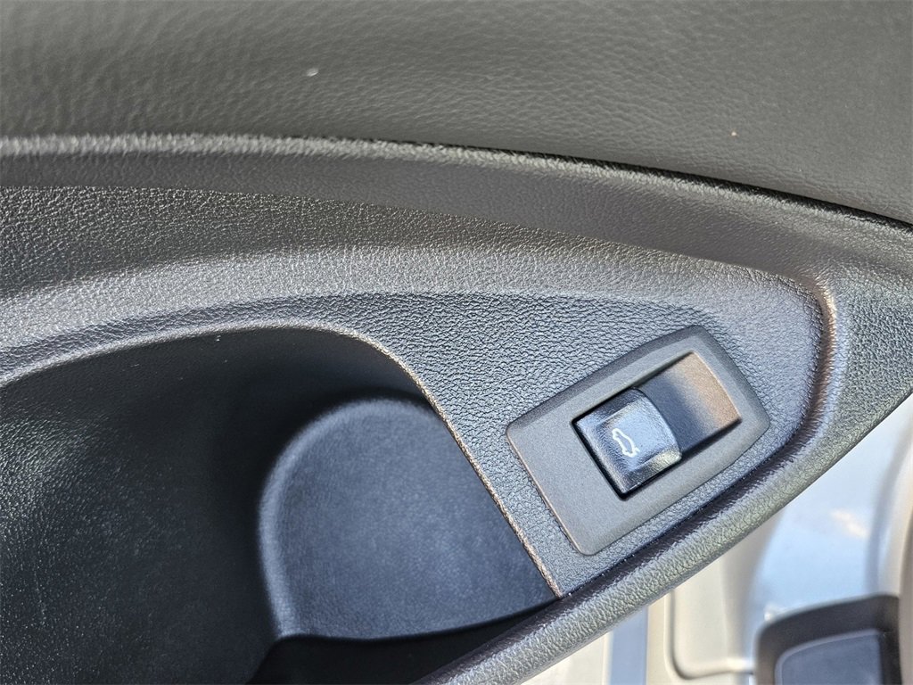 Used 2024 BMW 430i Convertible image 16