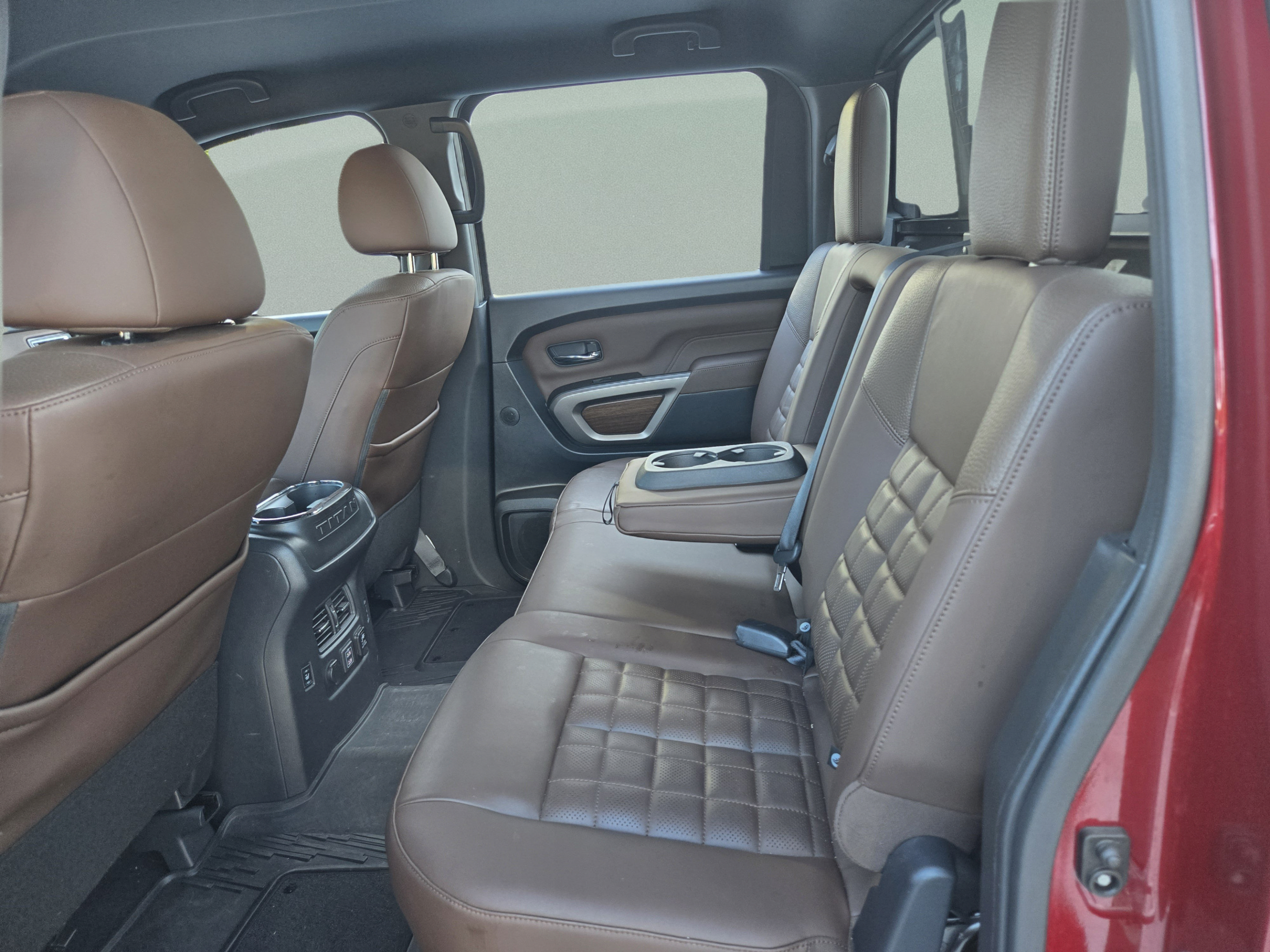 Used 2023 Nissan Titan Platinum Reserve w/ Off Road Protection Package AWD/4WD image 19