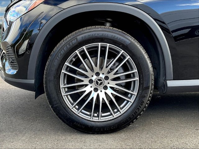 Used 2026 Mercedes-Benz GLC 300 4MATIC image 36