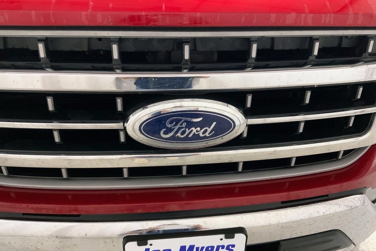 Used 2021 Ford F150 Lariat w/ Equipment Group 502A High AWD/4WD image 27