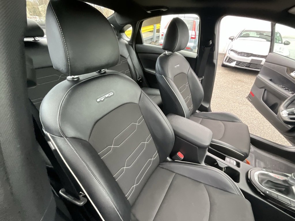 Used 2022 Kia Forte GT-Line w/ GT-Line Premium Package image 34