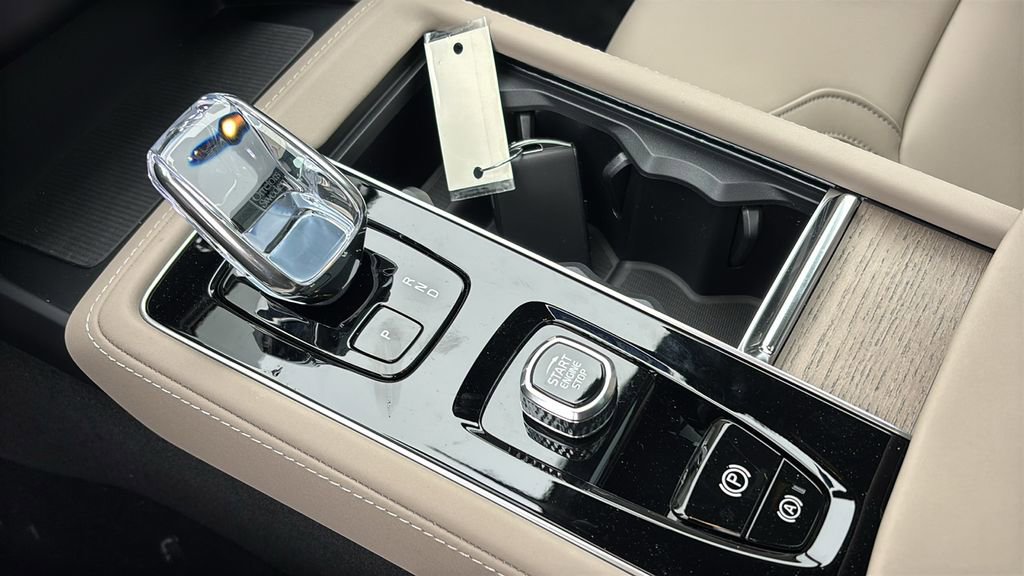 New 2026 Volvo XC90 T8 Plus image 22