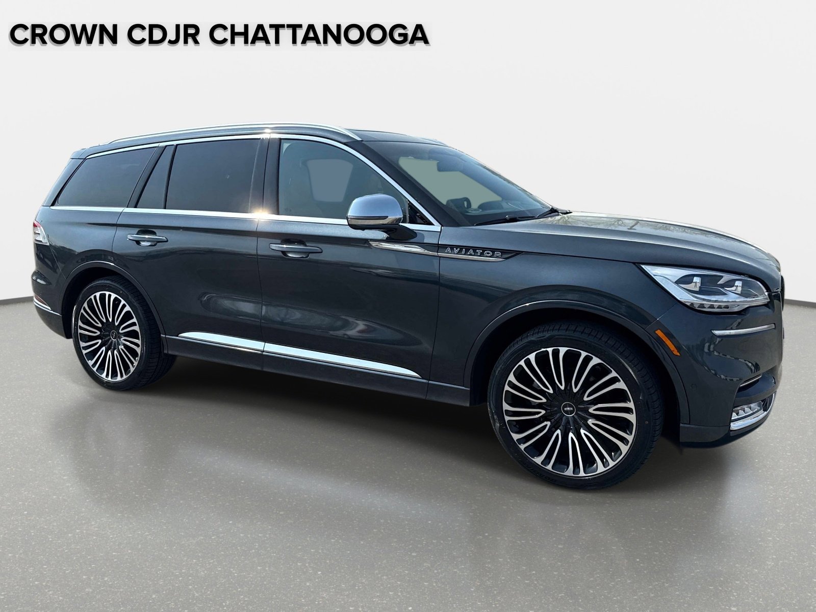 Used 2020 Lincoln Aviator Black Label w/ Class IV Trailer Tow Package image 2
