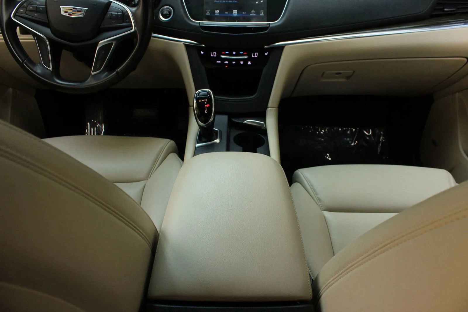 Used 2018 Cadillac XT5 AWD image 51