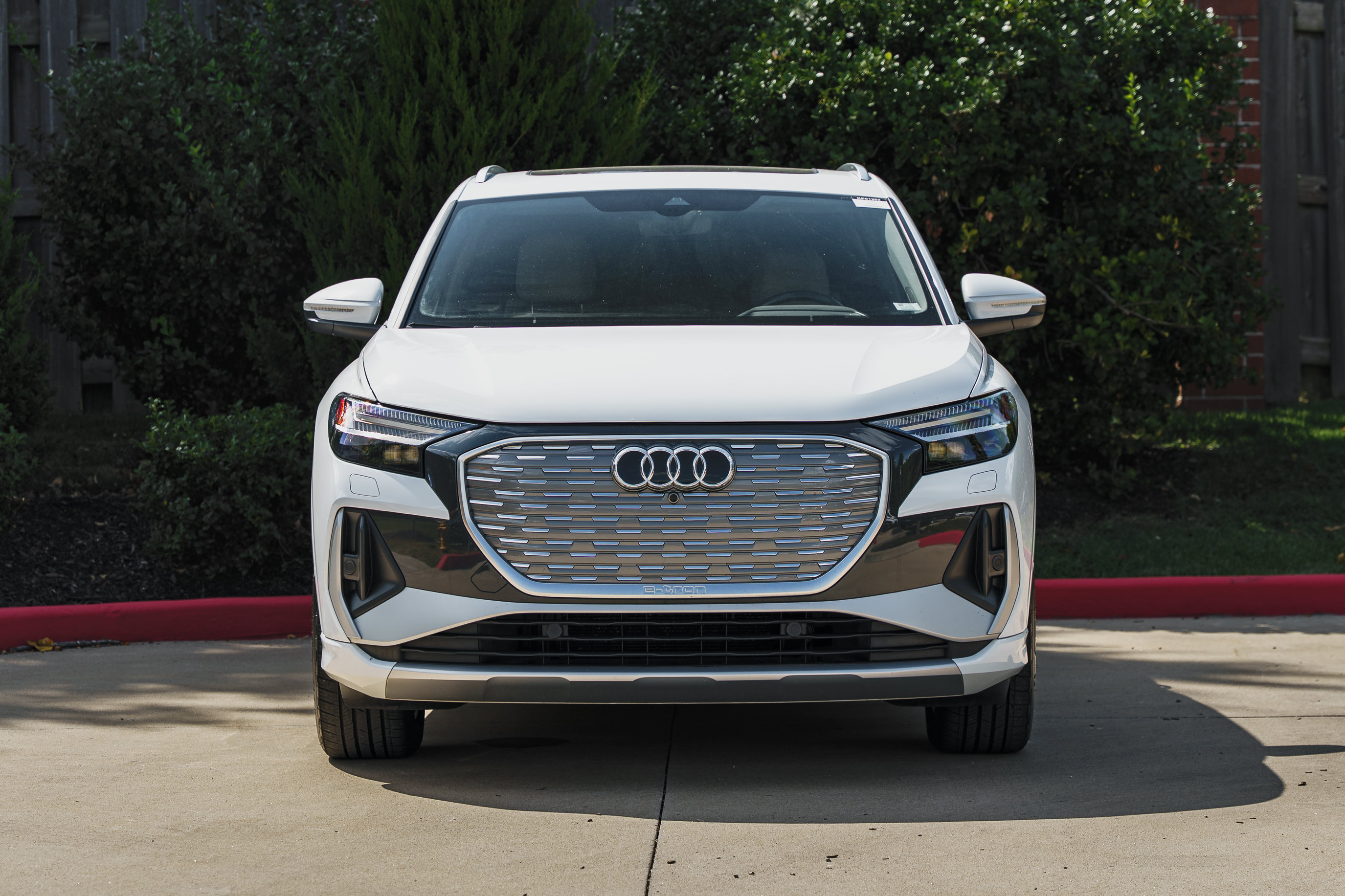 Used 2023 Audi Q4 e-tron Prestige AWD/4WD image 28