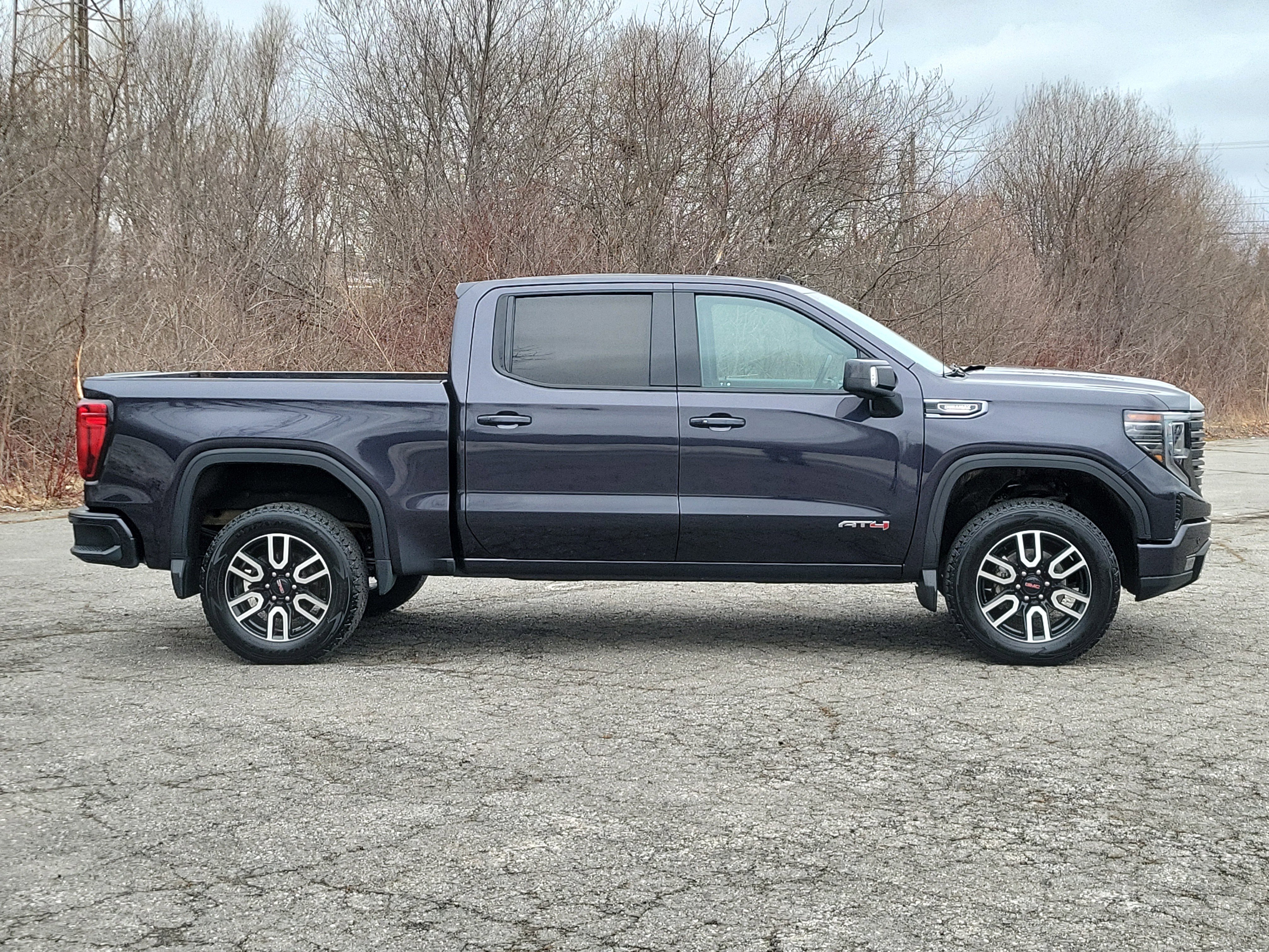 Certified 2023 GMC Sierra 1500 AT4 w/ AT4 Premium Package image 4