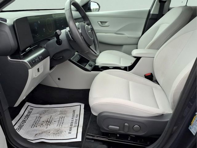 Used 2025 Hyundai Kona SEL image 20