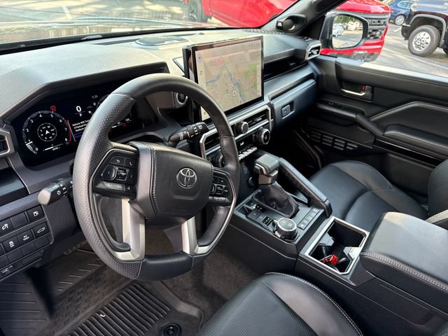 Used 2025 Toyota 4Runner Limited w/ Tow Technology Package AWD/4WD image 15