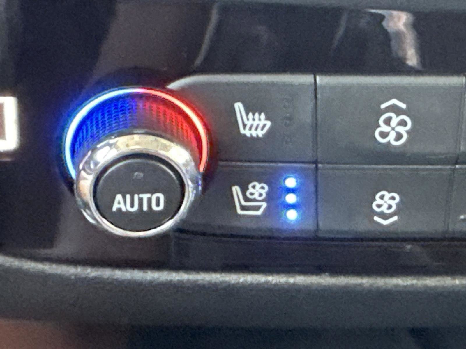 Used 2020 Buick Enclave Avenir w/ Avenir Technology Package image 20