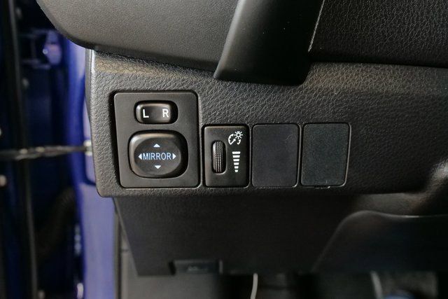 Used 2018 Toyota Corolla SE image 27