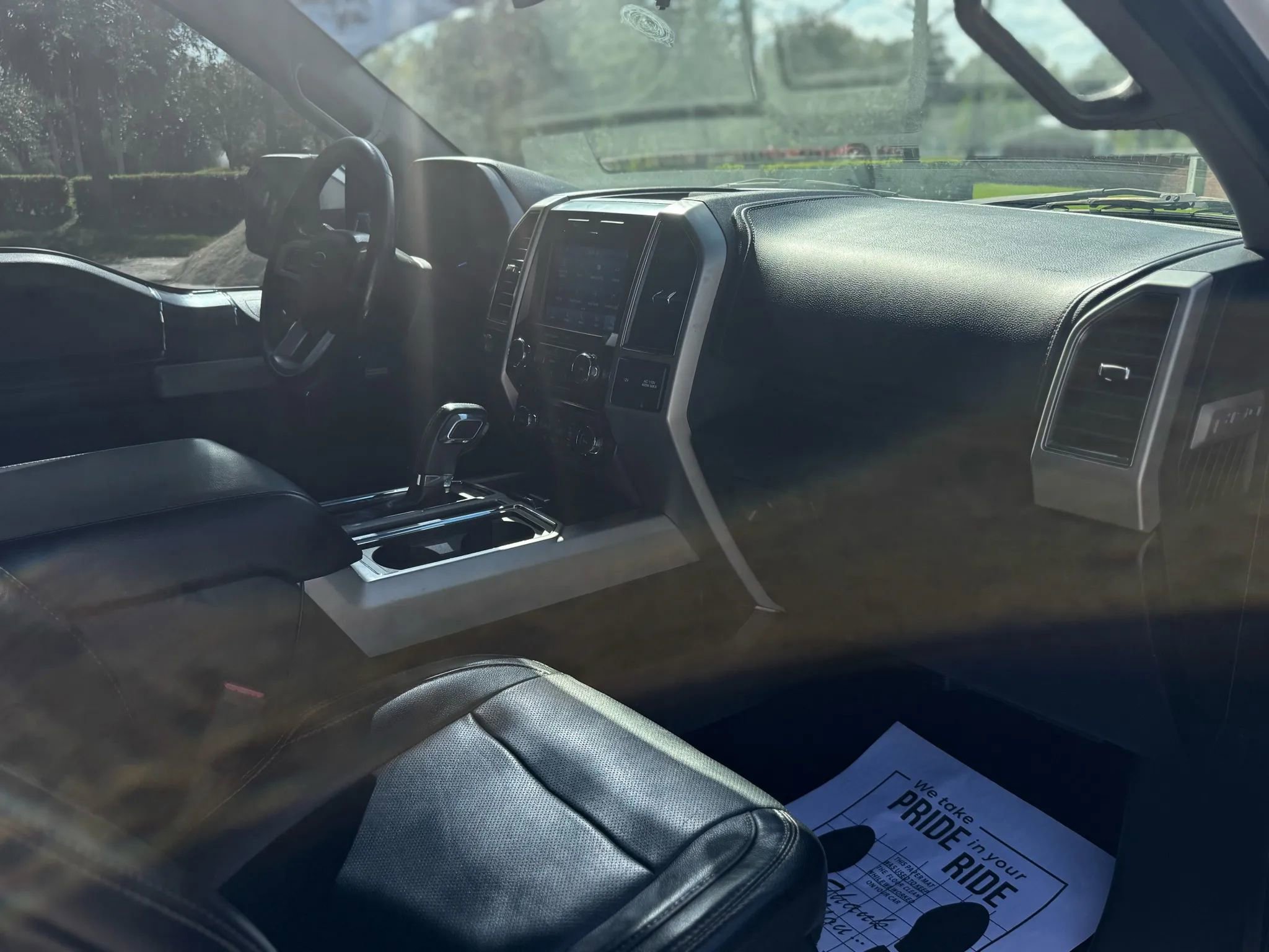 Used 2017 Ford F150 Lariat image 17