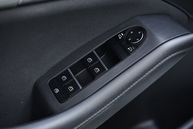 Used 2021 MAZDA MAZDA3 Sedan FWD image 18