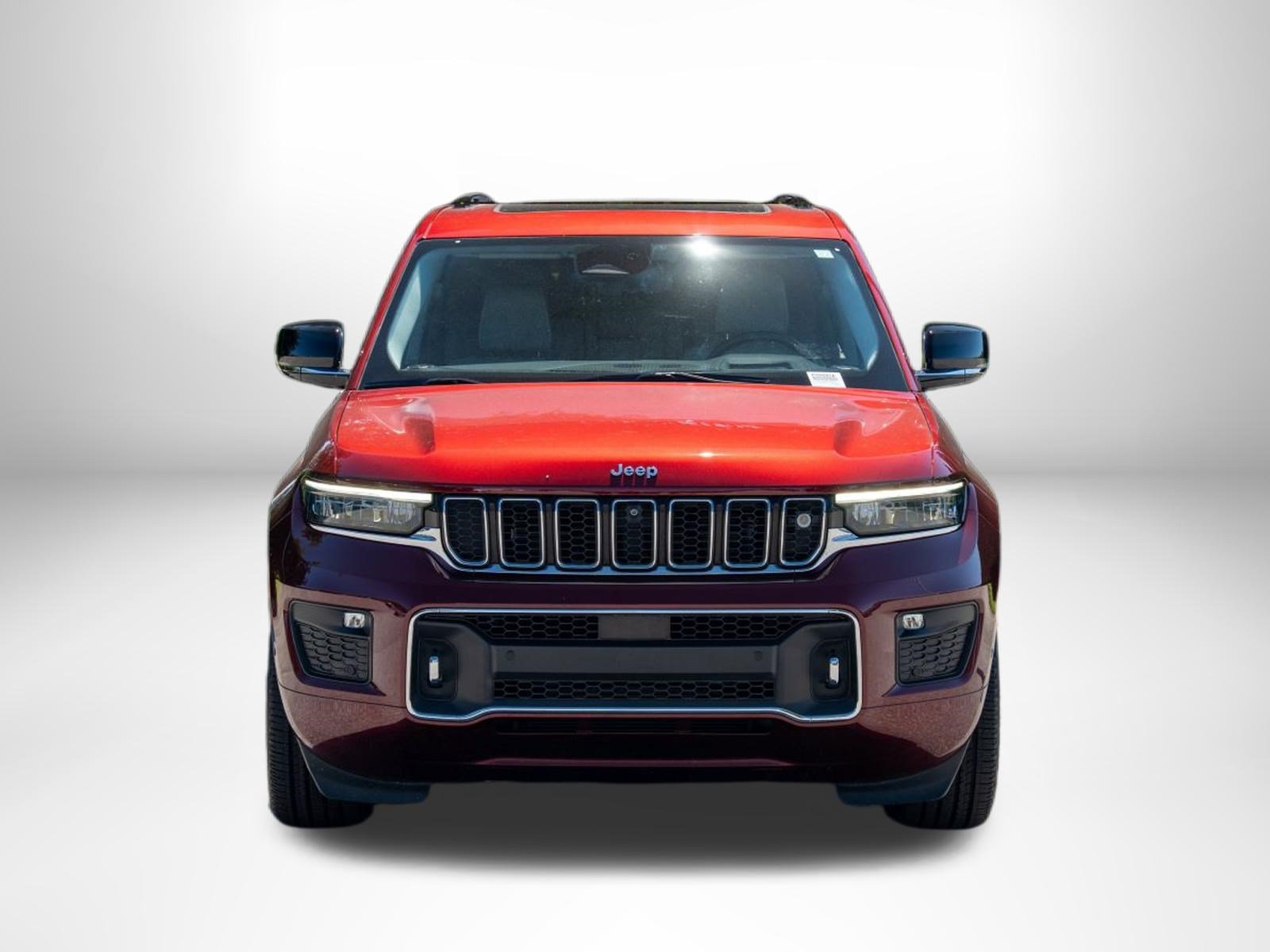 Used 2023 Jeep Grand Cherokee Overland w/ Adv Protech Group III AWD/4WD image 2