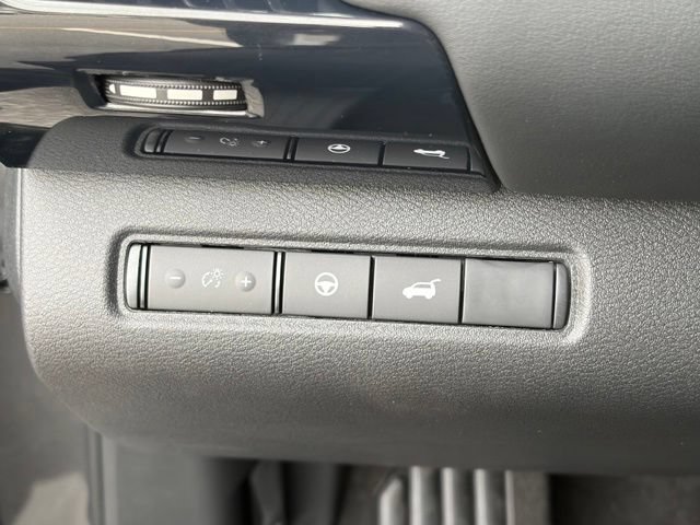 New 2026 Nissan Pathfinder SV w/ Cargo Package AWD/4WD image 26