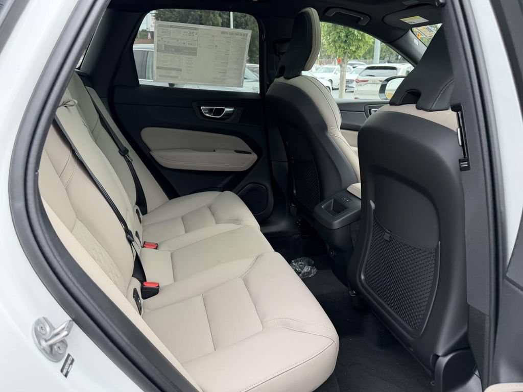 New 2026 Volvo XC60 B5 Plus w/ Climate Package AWD/4WD image 12