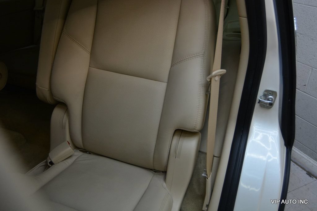 Used 2007 Cadillac Escalade AWD w/ Information Package image 27
