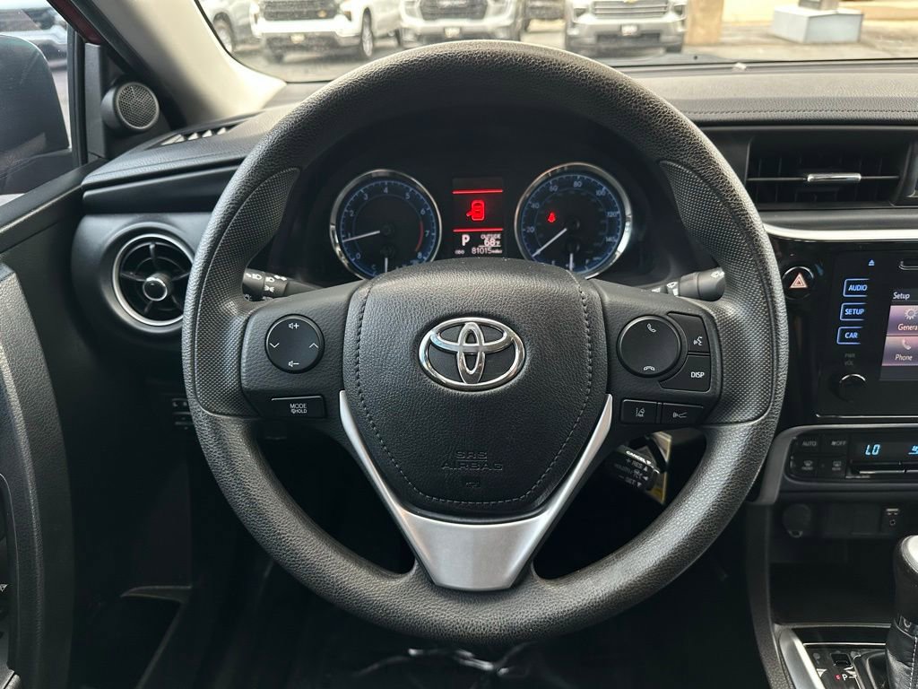 Used 2018 Toyota Corolla LE FWD image 19