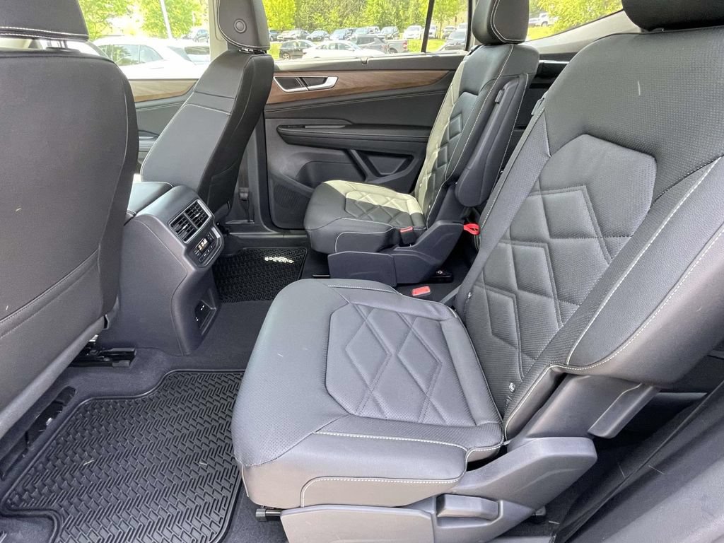 New 2026 Volkswagen Atlas SE FWD image 11