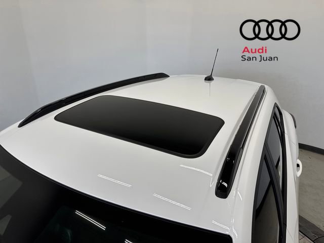 Used 2025 Chevrolet Trax RS w/ Sunroof Package image 8