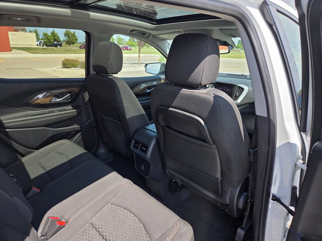 Used 2020 GMC Terrain SLE w/ Driver Convenience Package AWD/4WD image 33