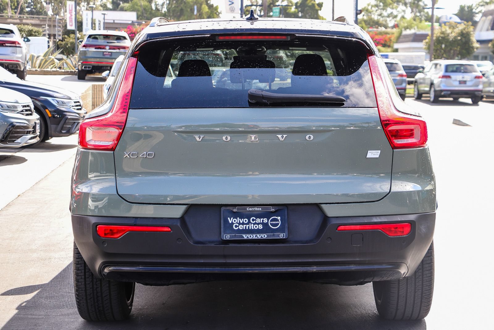 Used 2023 Volvo XC40 Recharge Ultimate AWD/4WD image 7