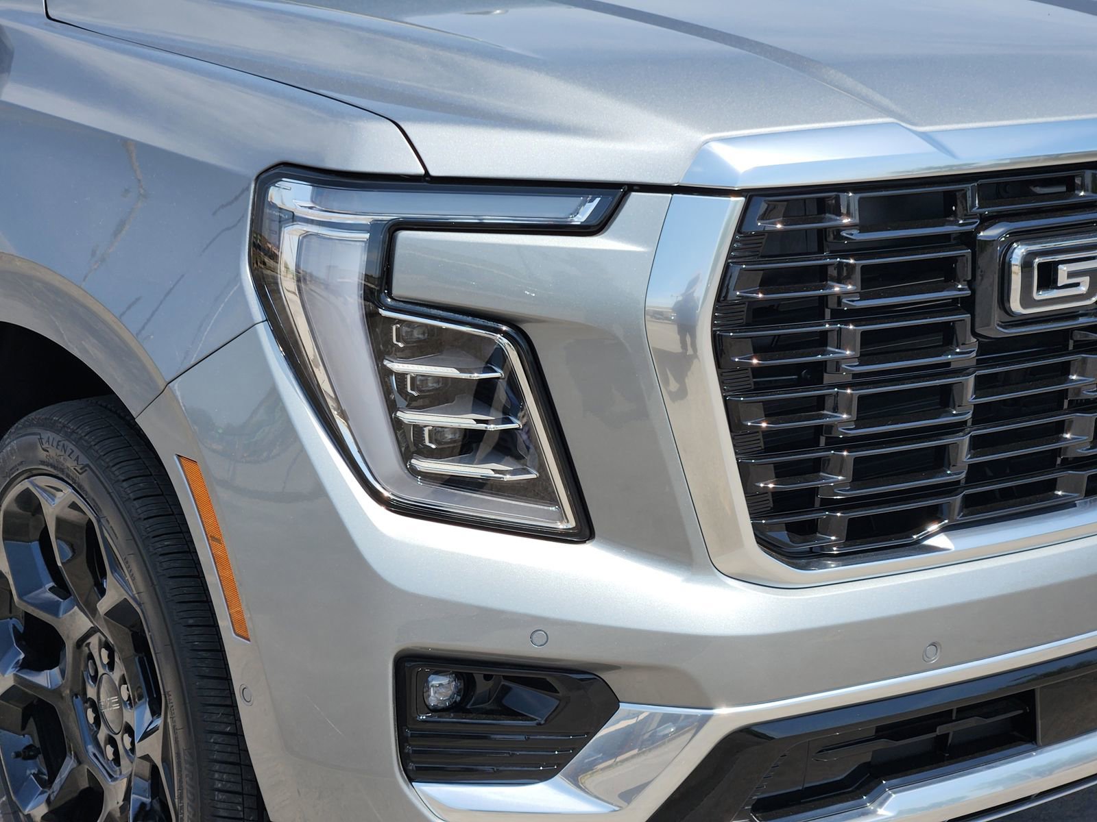 New 2026 GMC Yukon Denali w/ Denali Reserve Package image 10