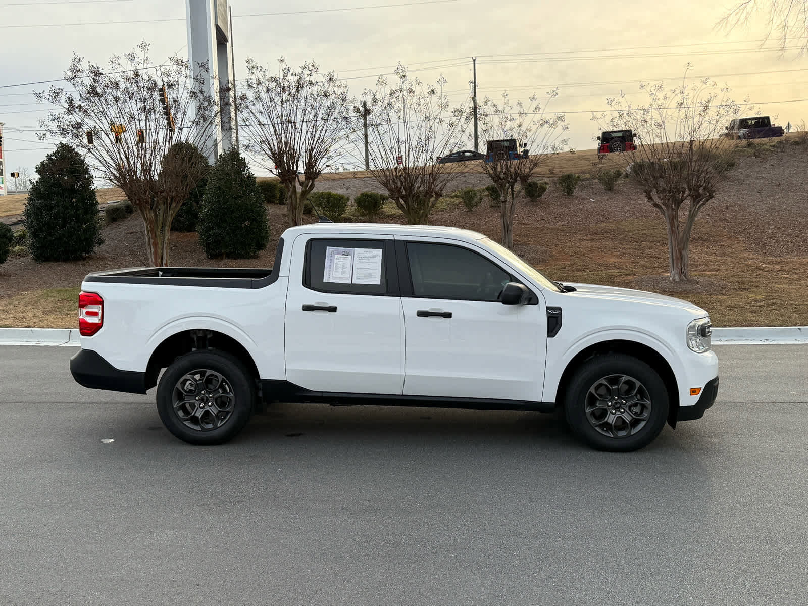Used 2024 Ford Maverick XLT image 6