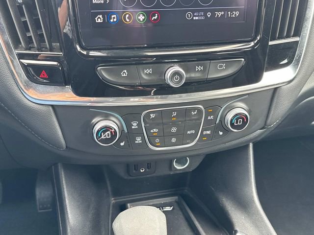 Used 2023 Chevrolet Traverse LT image 35