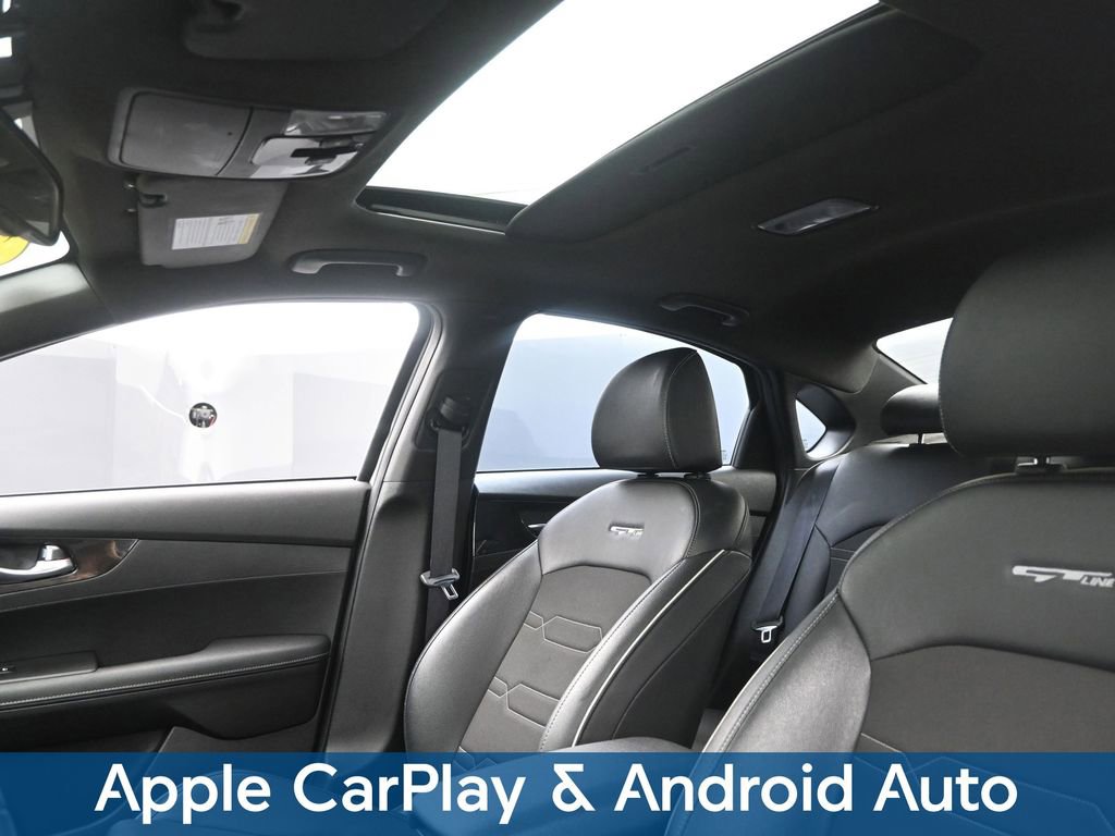 Used 2022 Kia Forte GT-Line w/ GT-Line Premium Package image 17